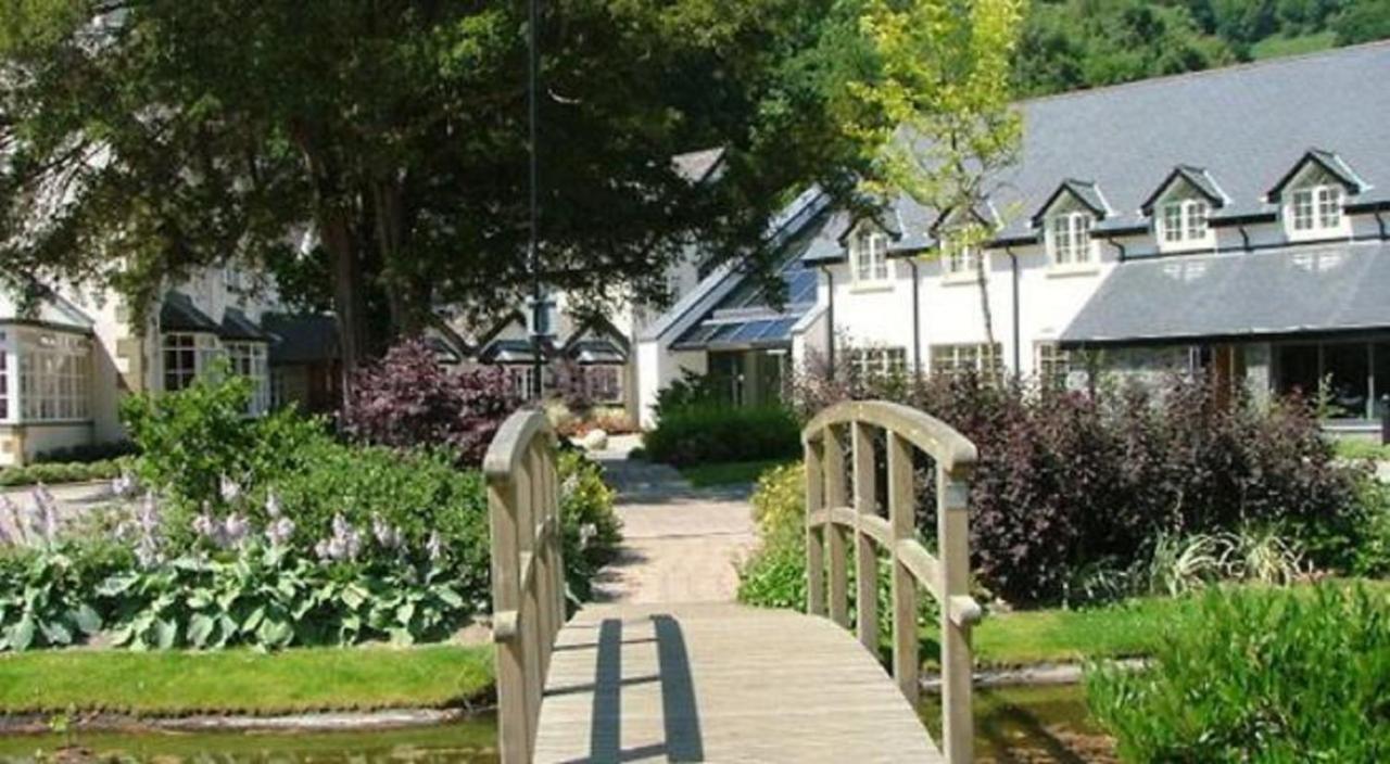 Wild Pheasant Hotel & Spa Llangollen Exterior foto